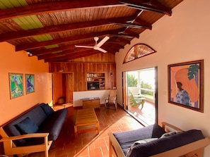 Cottage, 2 Bathrooms, Ocean View | Living area