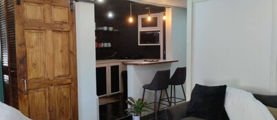 Walkable, Nightlife, Safe Neighborhood,POS,WiFi, Coffee,