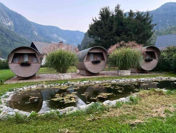 Property grounds - 4 Elements Bungalows & Apartments Bungalow (Radovljica)