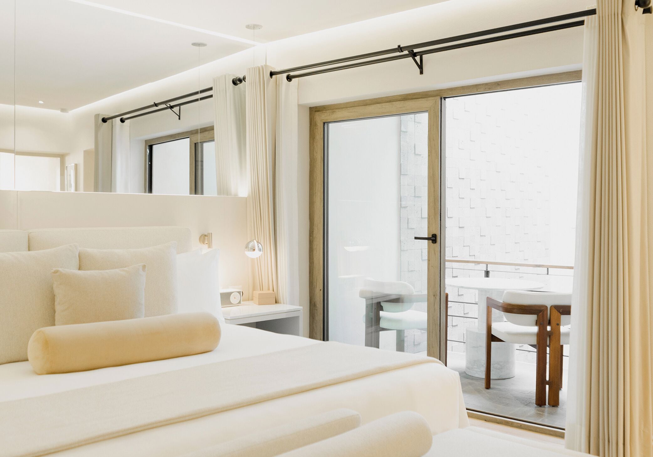 Deluxe Terrace Suite King | Premium bedding, down comforters, pillowtop beds