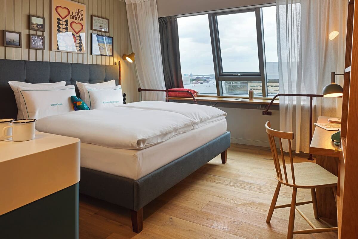 Large with Opera View | 1 bedroom, premium bedding, free minibar, in-room safe
