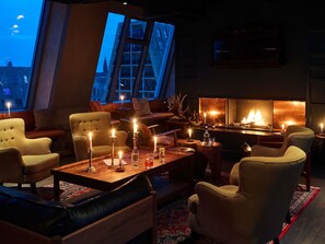 Bar (on property) - 25hours Hotel Paper Island (Copenhagen)