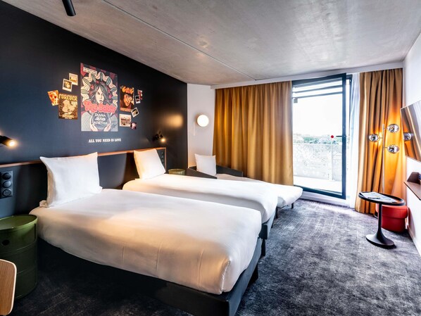 Superior Room, 1 Double Bed with Sofa bed, Balcony | Premium bedding, in-room safe, laptop workspace, blackout drapes