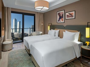 Premium bedding, down duvets, in-room safe, individually decorated - Mövenpick Living Istanbul Saklivadi (Istanbul)