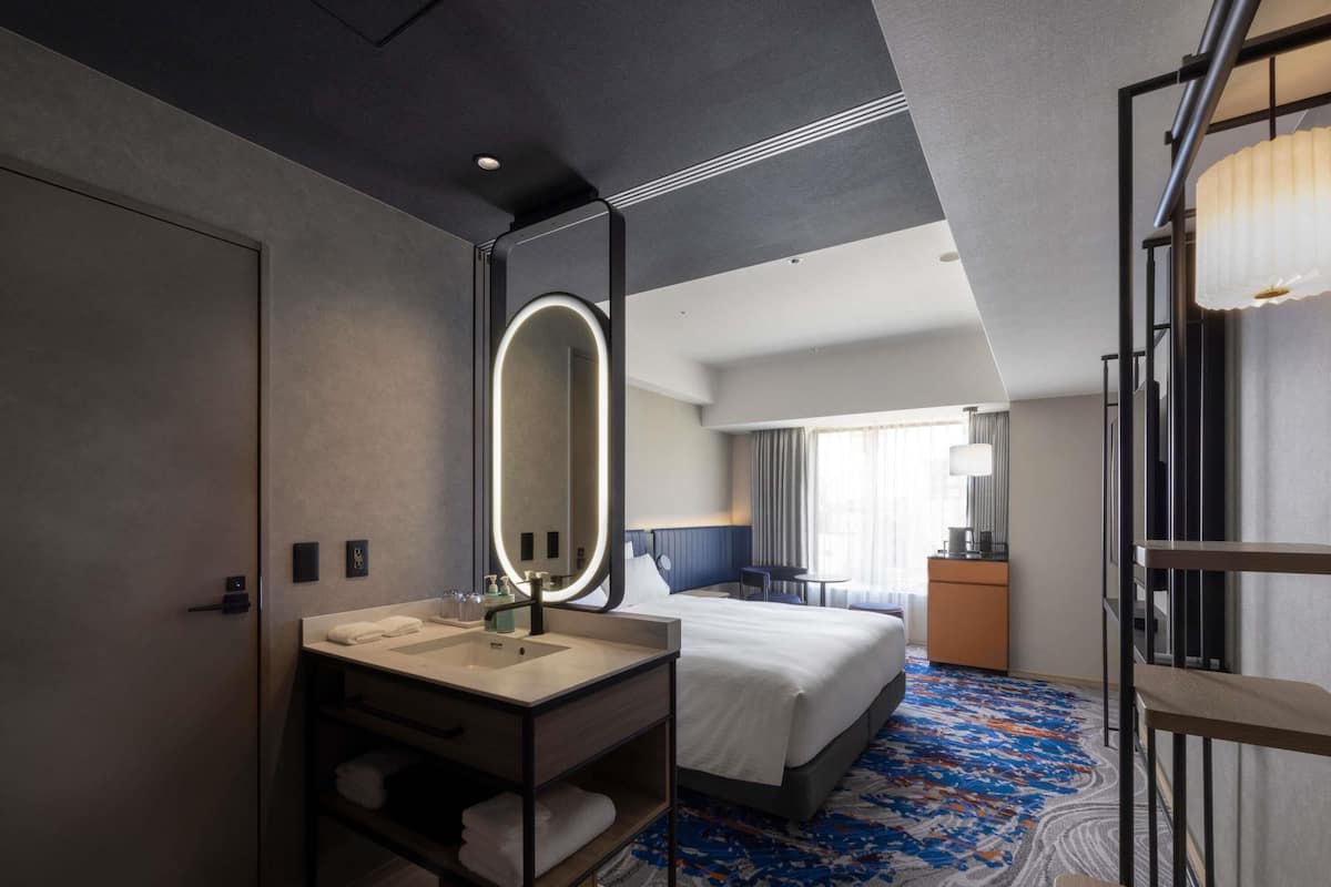 1 bedroom, hypo-allergenic bedding, in-room safe, blackout curtains