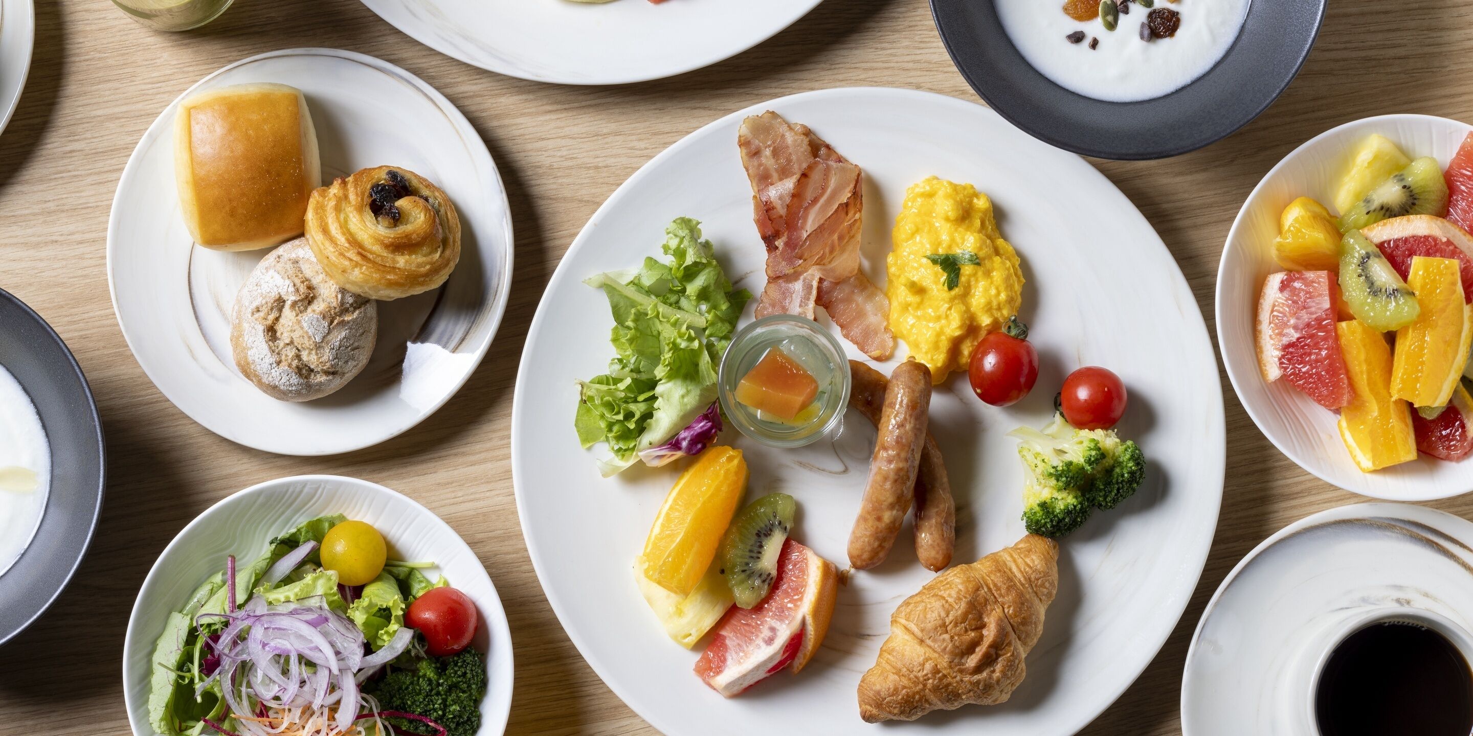 朝食ビュッフェ