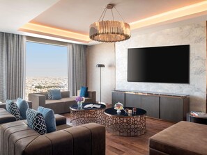 Ropa de cama de alta calidad y minibar 