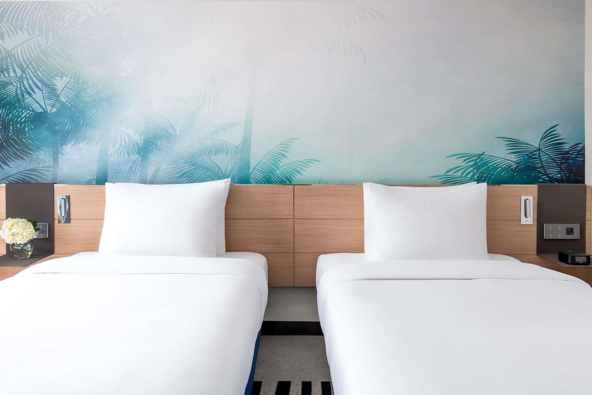 Chambre Standard, 2 lits une place | Literie de qualité supérieure, minibar, coffres-forts dans les chambres