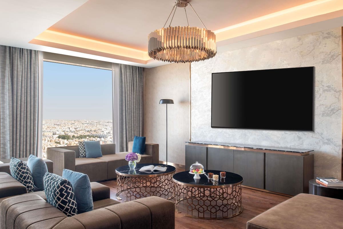 Premium bedding, minibar, in-room safe, blackout drapes