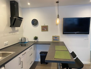 Fridge, microwave, oven, stovetop - NICE APARTMENT SOHO MALAGA (Málaga)