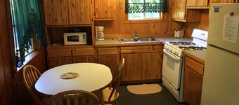 Papins Resort Cabin #5
