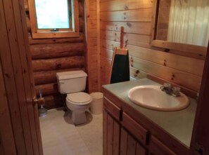 Shower - Papins Resort Cabin #7 (Drummond)