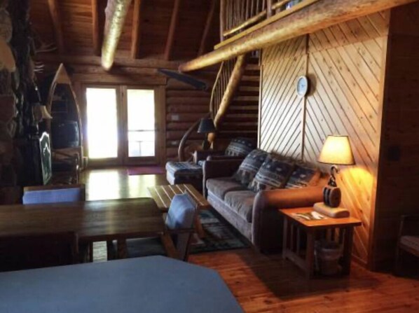 Living area - Papins Resort Cabin #8 (Drummond)