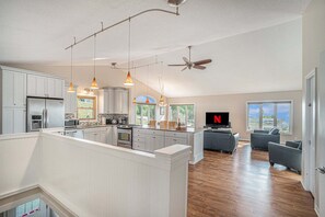 Luxury Cottage | Interior - 4BDR Blue Haven Cottage Grand Haven 150 (Grand Haven)