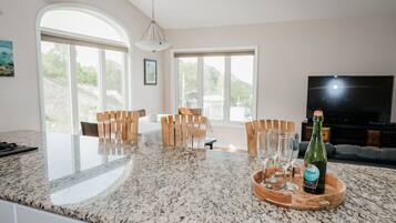 Luxury Condo | Private kitchen | Fridge, microwave, dishwasher, rice cooker