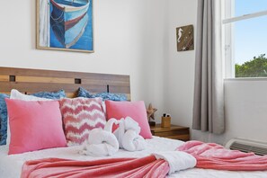3 bedrooms, free WiFi, bed sheets