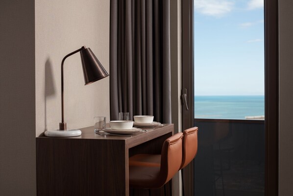 Premium bedding, down comforters, minibar, in-room safe - Residence Inn By Marriott Trabzon (Yomra)