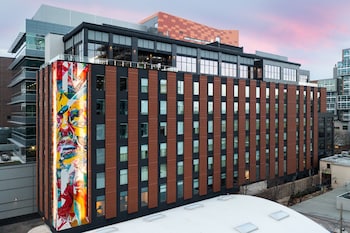 Moxy Madison Downtown