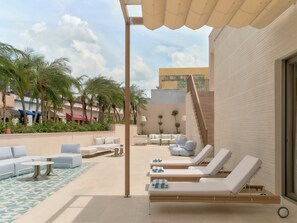 Outdoor pool - Kimpton Las Mercedes by IHG (Santo Domingo)