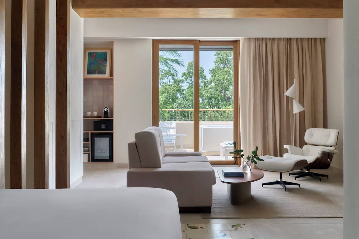 Zimmersafe, Verdunkelungsvorhänge, schallisolierte Zimmer