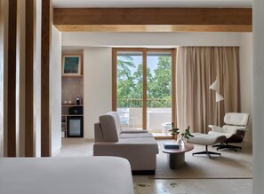 In-room safe, blackout drapes, soundproofing, iron/ironing board - Kimpton Las Mercedes by IHG (Santo Domingo)