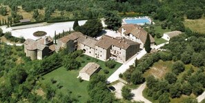 Exterior - Cerasuola Two-Bedroom House for 5 people - first floor with stairs (Passignano sul Trasimeno)