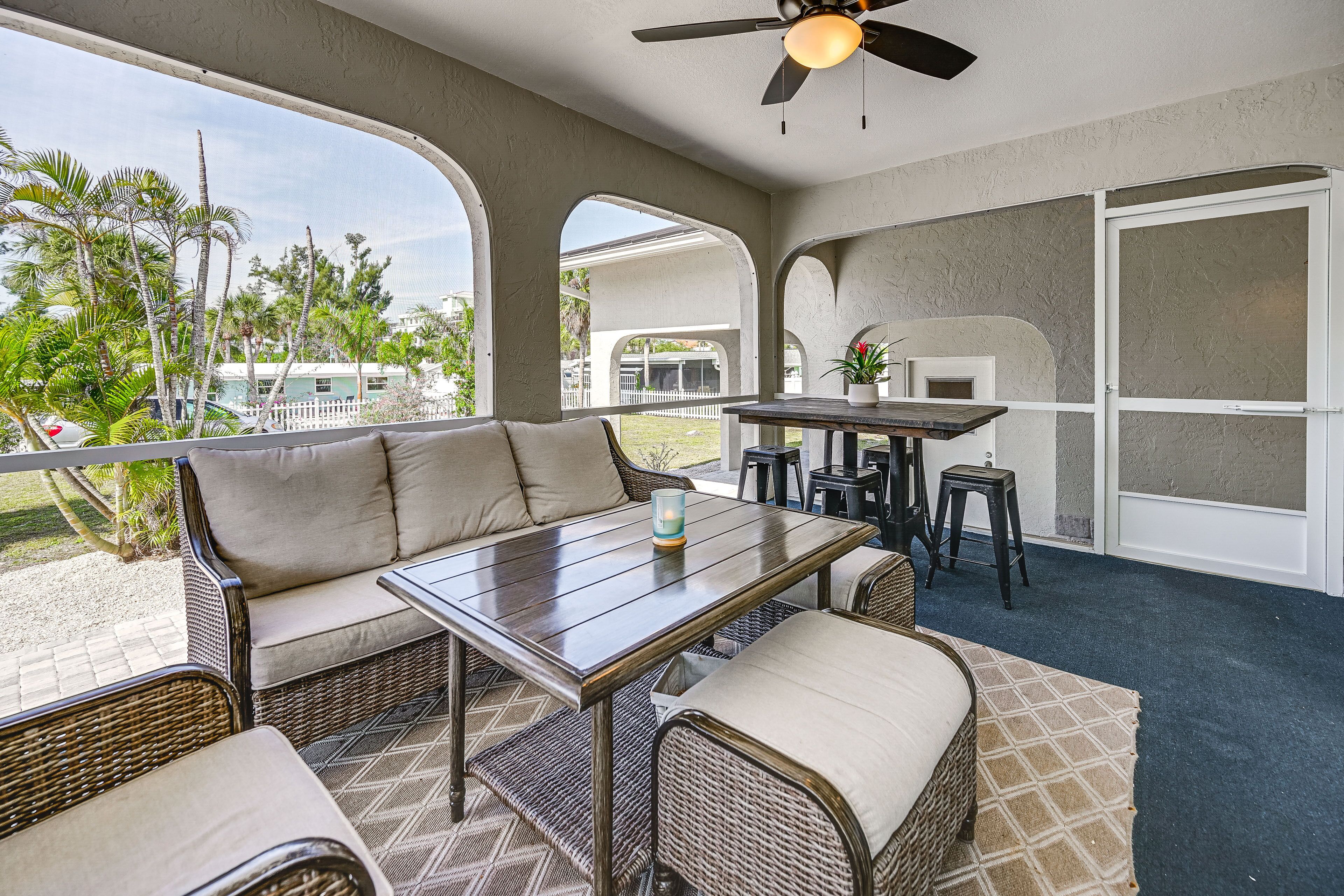 Manasota Key Home w/ Screened Porch: Walk to Beach