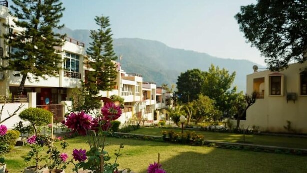 Property grounds - Your getaway home with Ganga view in Rishikesh (Rishikesh)