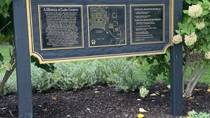 A historic signboard with information about Lake Geneva. - Blue Cottage in the Bay - walk to beach and shops (Williams Bay)