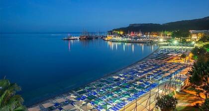 Viking Beach Hotel