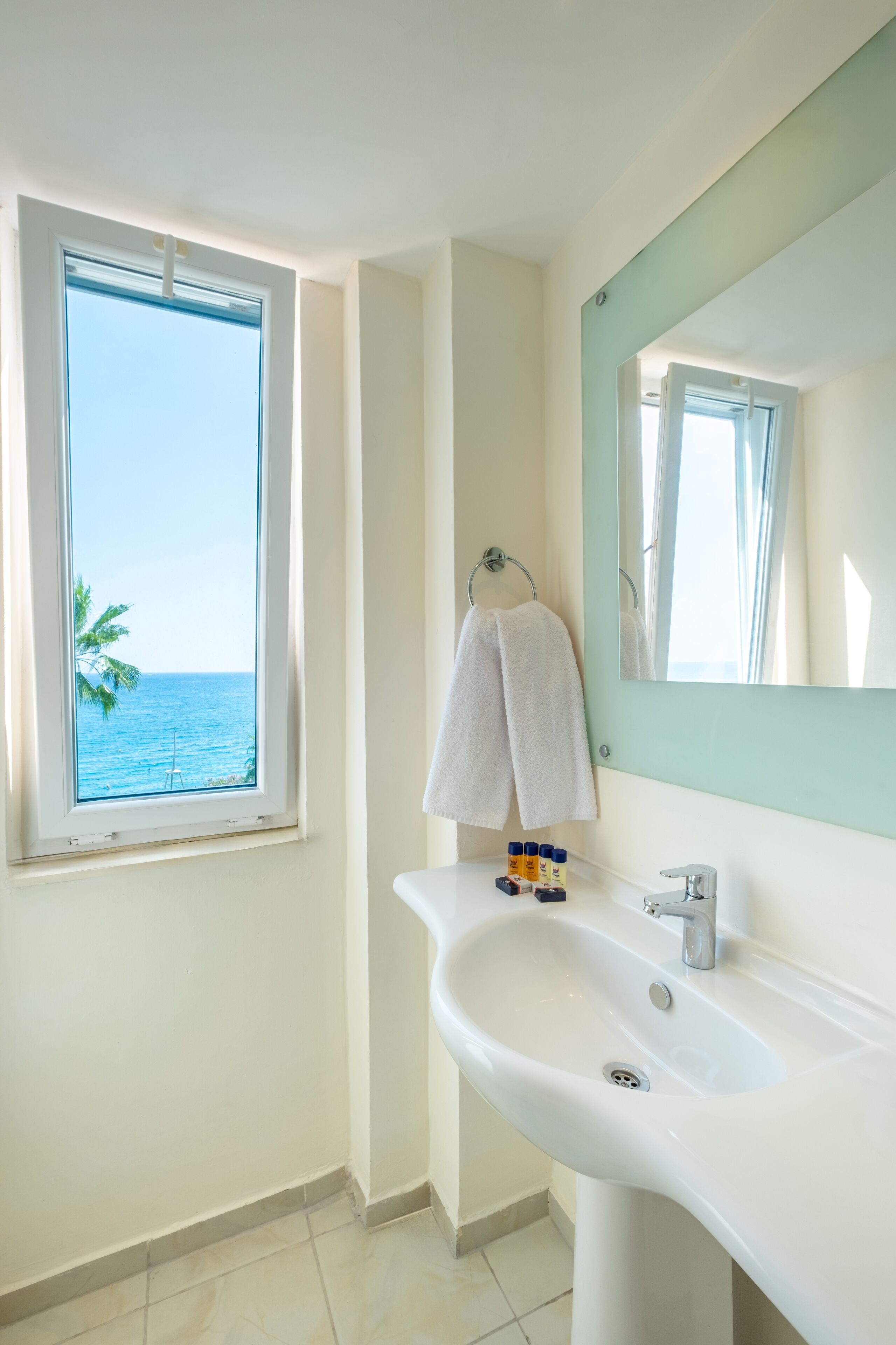 Photo - Viking Beach Hotel & Spa