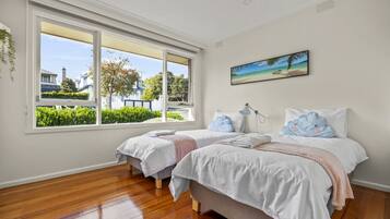 2 bedrooms, iron/ironing board, travel cot, WiFi