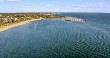 StayAU 2BRM Beach Family House Hampton