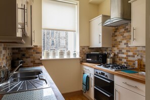Fridge, oven, dishwasher, toaster