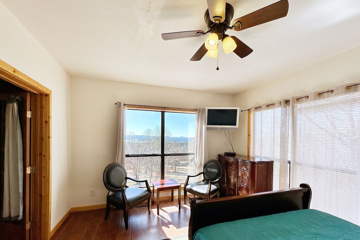 Deluxe Cabin