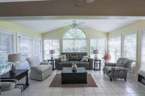 Spacious Family Home | 5min to Downtown + Sand Mtn Park | Sleeps 10
