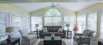 Spacious Family Home | 5min to Downtown + Sand Mtn Park | Sleeps 10