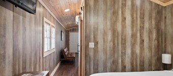 Tiny cabin on 10 acres with pond