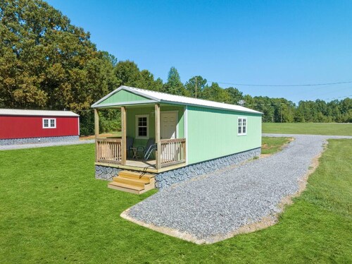Tiny cabin on 10 acres with pond