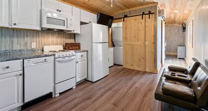 Tiny cabin on 10 acres with pond