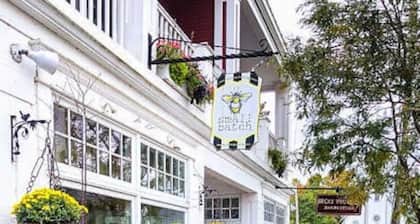 Spirit Lake Retreat - Suite J