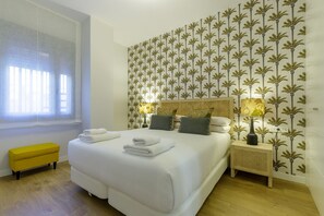 In-room safe, iron/ironing board, free WiFi, bed sheets - Miramar Apartment with Shared Pool (Málaga)