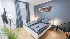 4 Schlafzimmer, Schreibtisch, kostenloses WLAN, Bettwäsche