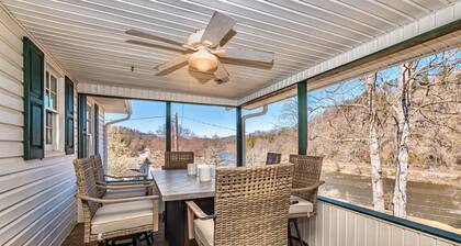 Private Riverfront Retreat Near GSM National Park!