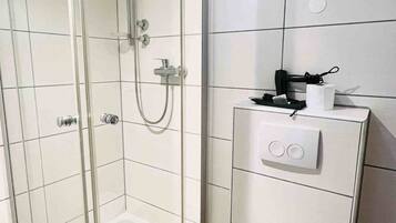 Basic Double or Twin Room, Garden View | Bathroom | Hair dryer