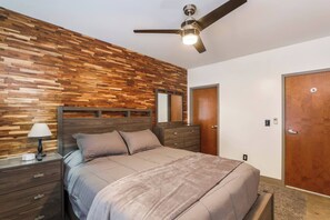 2 bedrooms, iron/ironing board, travel cot, free WiFi