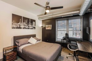 2 chambres, fer et planche à repasser, lit parapluie, Wi-Fi gratuit