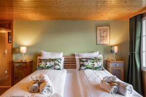 1 soverom, strykejern/-brett, wi-fi (inkludert) og sengetøy