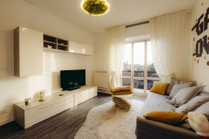 Smart TV, video games, books