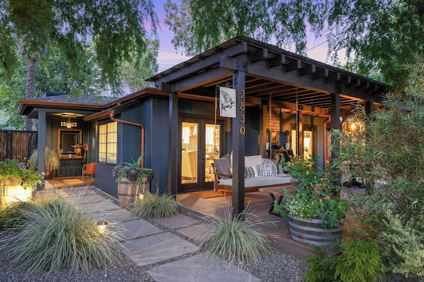 Welcome to the Flying Pig!